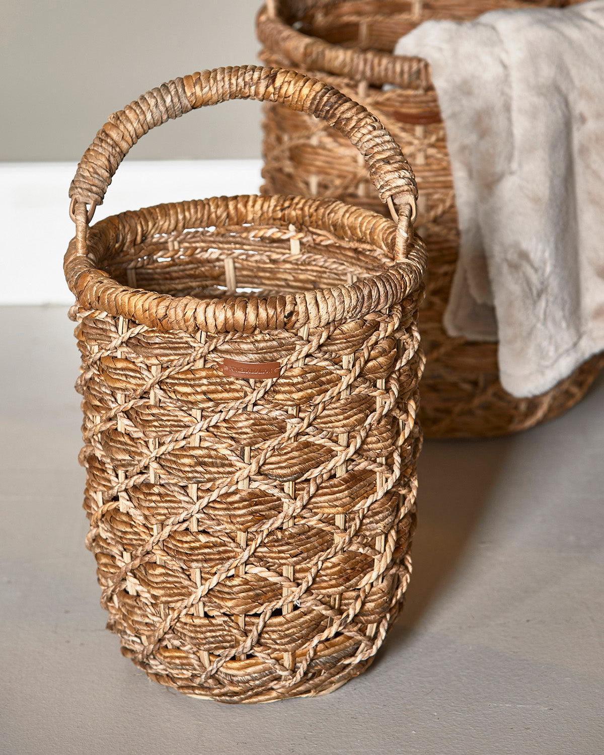  Basket from banana leaf by Riviera Maison